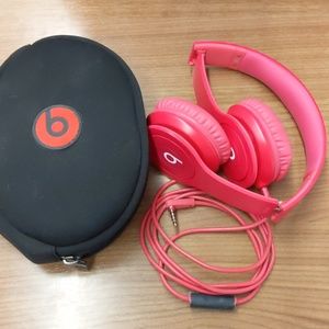 Beats Solo HD wired on-ear headphones